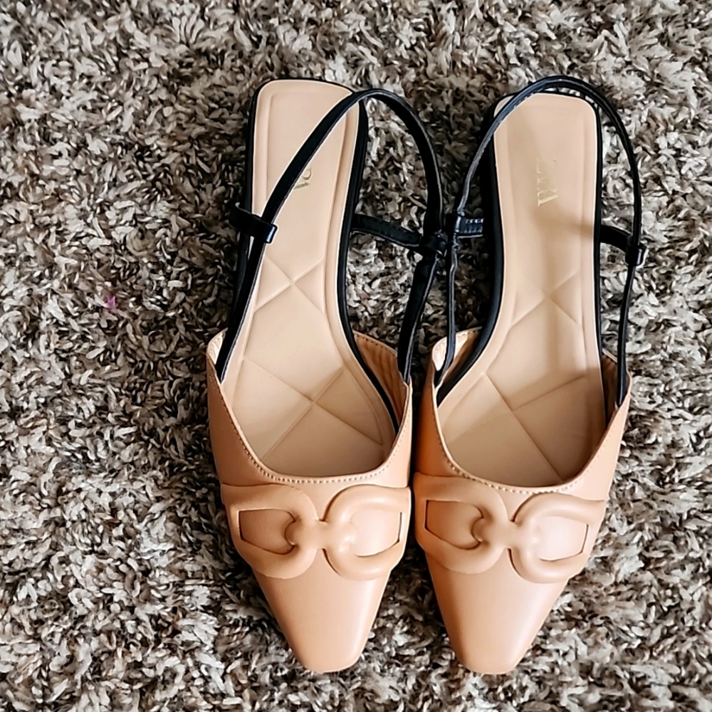 Zara Flats